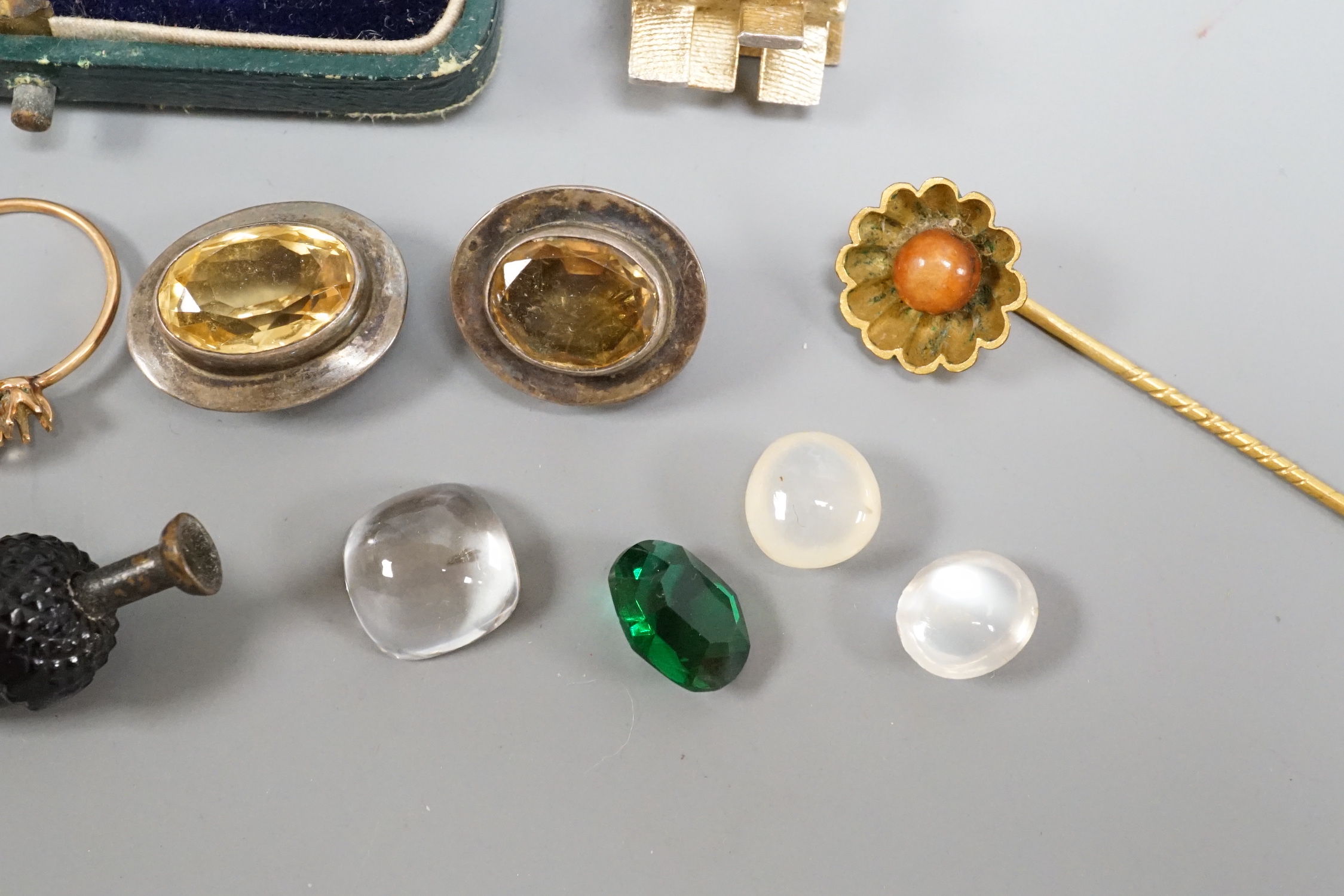 A small group of jewellery and curios including a Scandinavian sterling modernist ring, one other white metal modern ring, a lava cameo dress stud set etc.